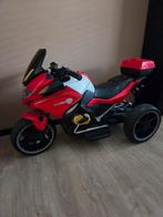 Elektrische kindermotor op accu 2 zits met licht en geluid, Ophalen, Zo goed als nieuw