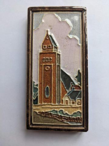 Westraven tegel kerktoren reliëf (ca. 1930) beschikbaar voor biedingen