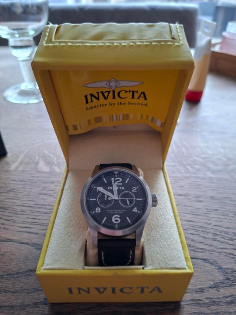 Invicta Herenhorloge, Sieraden, Tassen en Uiterlijk, Horloges | Heren, Overige merken, Leer, Staal, Polshorloge