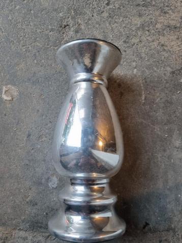 Vintage Aluminium Kandelaar beschikbaar voor biedingen