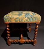 Antiek krukje hocker voetenbank, Antiek en Kunst, Antiek | Meubels | Stoelen en Banken, Ophalen