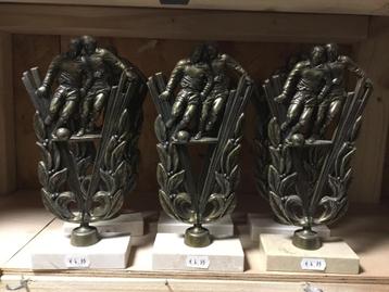 Voetbal Trofee metaal 6 stuks beschikbaar voor biedingen