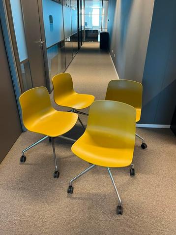 Arper Catifa 46 stoelen  beschikbaar voor biedingen