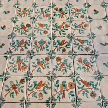 56 Decoratieve tegels 12.8x12.8 met afbeelding vogels/bloem beschikbaar voor biedingen