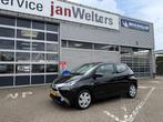 Toyota Aygo 1.0 VVT-i 5-drs Airco / Camera / All-in prijs!, Voorwielaandrijving, Gebruikt, Euro 6, 4 stoelen