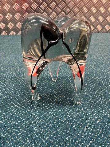 Glazen Kies beschikbaar voor biedingen