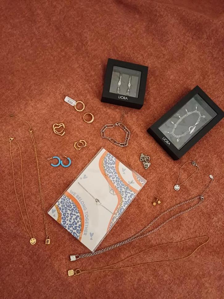 Heel veel sieraden van My Jewellery, Yehwang, Zowy Jewellery, Sieraden, Tassen en Uiterlijk, Kettingen, Nieuw, Overige materialen