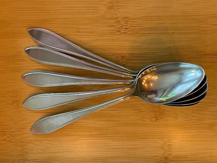 C812 Eetlepels Soeplepels Gero Zilmeta Bestek Lepels, Huis en Inrichting, Keuken | Bestek, Gebruikt, Los bestek, Rvs of Chroom