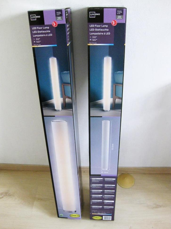 2 Vloerlampen van Luvarno hoogte 103,5 cm. nieuw in doos, Huis en Inrichting, Lampen | Vloerlampen, Nieuw, 100 tot 150 cm, Kunststof