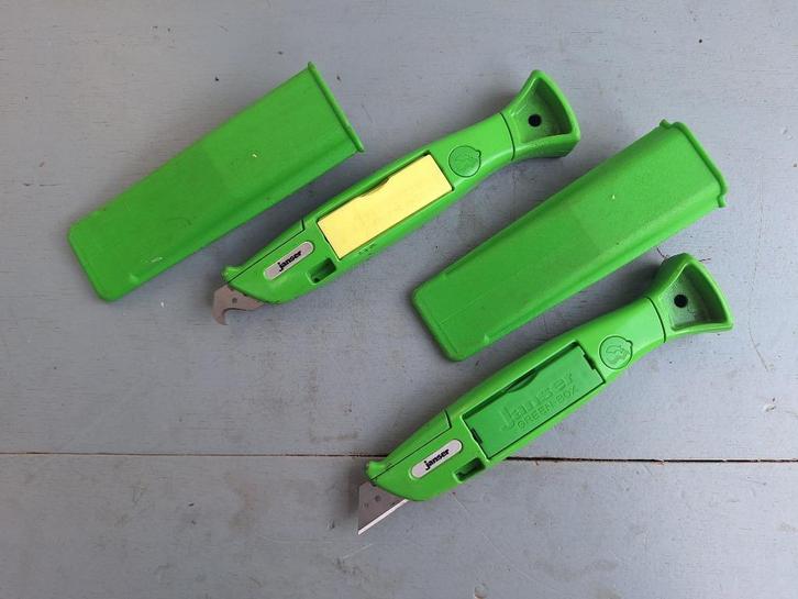2x Janser Green Knife stoffeerders messen, Doe-het-zelf en Verbouw, Gereedschap | Handgereedschap, Zo goed als nieuw, Ophalen of Verzenden