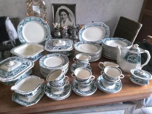 12 persoons eet+koffieservies VICTORIA in petrol societe ce, Antiek en Kunst, Antiek | Servies compleet, Ophalen