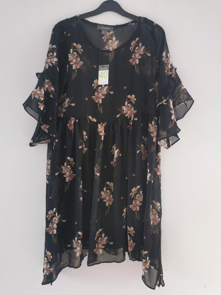 Jurk met volantmouwen mt. 40, Kleding | Dames, Jurken, Nieuw, Maat 38/40 (M), Overige kleuren, Knielengte, Verzenden