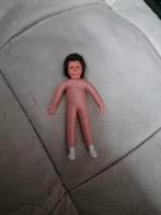 poppenhuis miniaturen caco popje 8 cm meisje, Verzamelen, Ophalen of Verzenden, Zo goed als nieuw, Poppenhuis