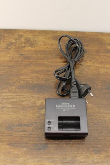 Nikon Coolpix MH-71 Battery Charger beschikbaar voor biedingen