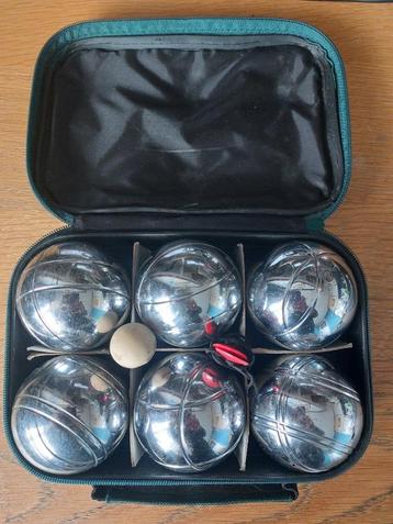 Jeu de Boules set (6 verchroomde metalen boules+but+touw) beschikbaar voor biedingen