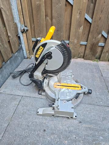 Dewalt DW703-qs afkortzaag / verstekzaag 250mm beschikbaar voor biedingen