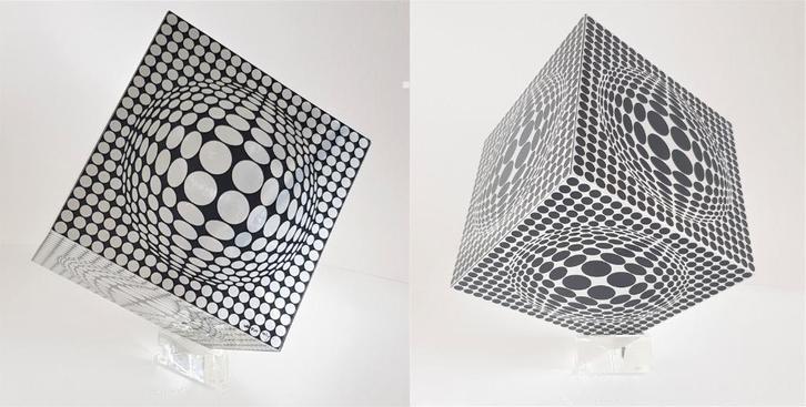 Victor Vasarely 1970 Vega Four Positief en Negatief, Antiek en Kunst, Kunst | Designobjecten, Ophalen of Verzenden