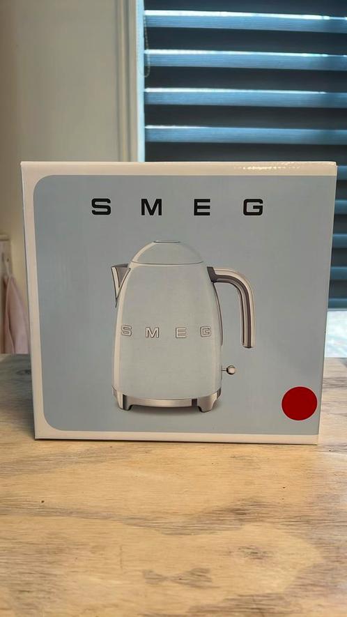 Smeg KLF03RDEU, Witgoed en Apparatuur, Waterkokers, Nieuw, Draadloos, Ophalen of Verzenden