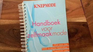 Knipmode handboek voor zelfmaak mode beschikbaar voor biedingen