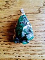 Mooie Dioptaas hanger, Verzamelen, Mineralen en Fossielen, Verzenden, Mineraal