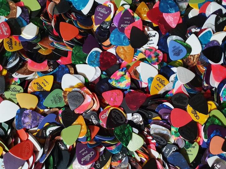 Opruiming 101 kwaliteit Plectrums mix NIEUW, Muziek en Instrumenten, Instrumenten | Onderdelen, Nieuw, Elektrische gitaar, Ophalen of Verzenden