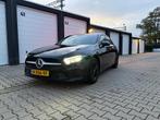 Mercedes-Benz A-Klasse A 180 136pk 7G-DCT 2020 Zwart, Auto's, 65 €/maand, 4 cilinders, Zwart, Origineel Nederlands
