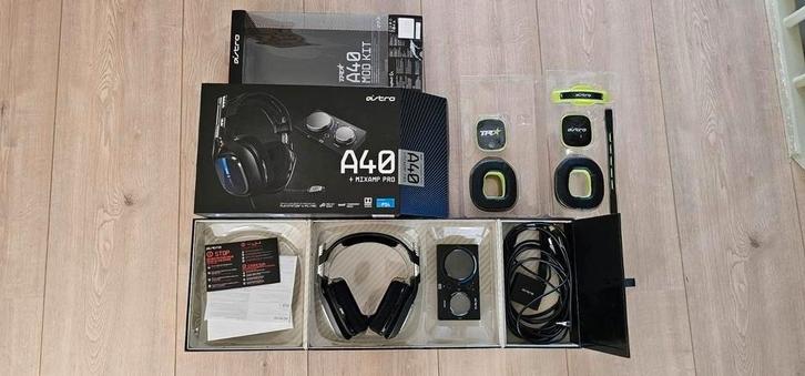 ASTRO Gaming A40 TR + MixAmp Pro TR + TR mod kit, Audio, Tv en Foto, Koptelefoons, Gebruikt, Op oor (supra aural), Overige merken