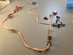 Houten treinbaan Brio met onderdelen, Ophalen, Zo goed als nieuw