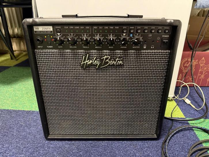 Harley Benton HB-20MFX, Muziek en Instrumenten, Effecten, Gebruikt, Chorus, Delay of Echo, Distortion, Overdrive of Fuzz, Reverb