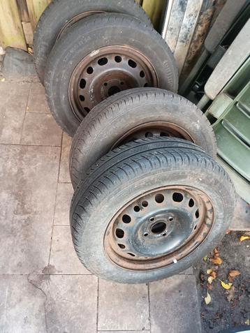 4x 14 inch zomer Autobanden Opel Corsa 2005 beschikbaar voor biedingen