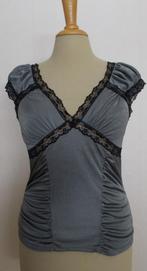 Leuke grijze top met kant! 38, Kleding | Dames, Maat 38/40 (M), Verzenden, Zo goed als nieuw, Korte mouw