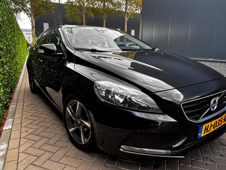 Volvo V40 2.0 D2 120PK 2015 Zwart, Auto's, Volvo, Particulier, V40, ABS, Achteruitrijcamera, Adaptive Cruise Control, Airbags