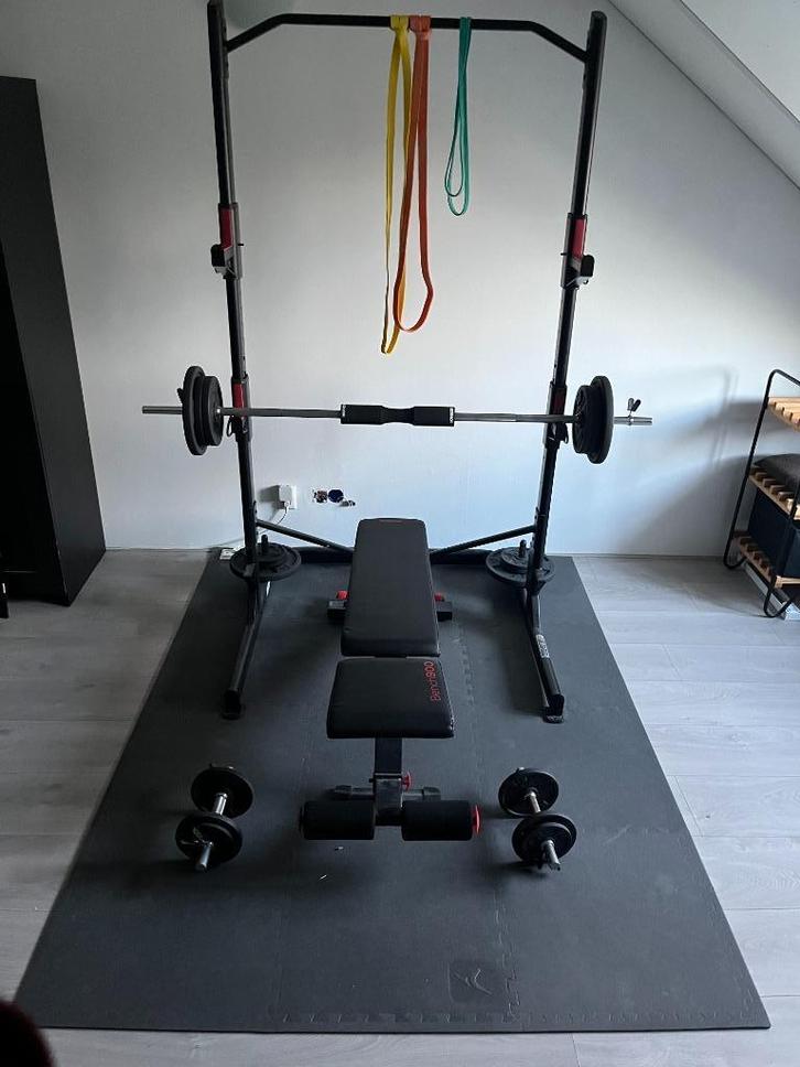 Squat rack voor krachttraining incl. extra's, Sport en Fitness, Fitnessapparatuur, Zo goed als nieuw, Krachtstation, Armen, Benen