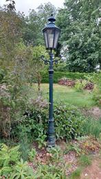 Antieke gietijzeren lantaarnpaal buiten, Tuin en Terras, Buitenverlichting, Ophalen, Gebruikt, Staande lamp, 50 tot 250 watt