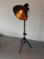 LOODS5 • Zwarte Staande / Vloerlamp, Huis en Inrichting, Lampen | Vloerlampen, Ophalen, Zo goed als nieuw, Metaal, 150 tot 200 cm