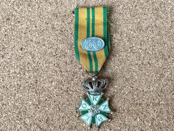 Vierdaagse Nijmegen oude medaille KNBLO+cijfer30+kleine kroo beschikbaar voor biedingen