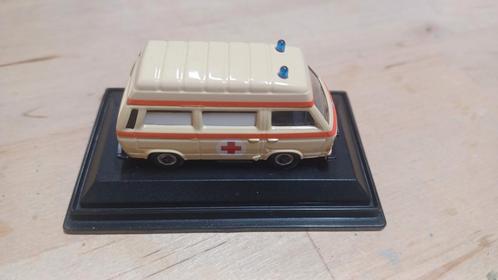 Schuco vw t3 ambulance, Hobby en Vrije tijd, Modelauto's | 1:87, Zo goed als nieuw, Auto, Schuco, Ophalen of Verzenden
