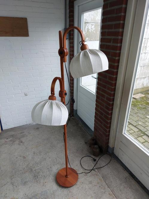 Vintage teakhouten design vloerlamp Domus, Huis en Inrichting, Lampen | Vloerlampen, Gebruikt, 150 tot 200 cm, Hout, Ophalen