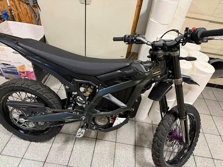 SURRON ULTRA BEE, Fietsen en Brommers, Brommers | Crossbrommers, Gebruikt, Overige merken, Ophalen