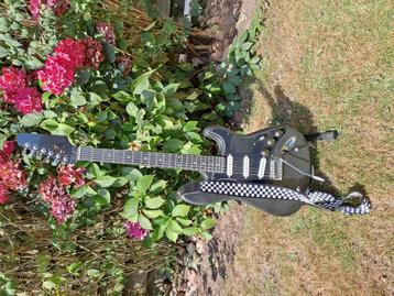 Harley Benton ST20 DIY kit gitaar beschikbaar voor biedingen