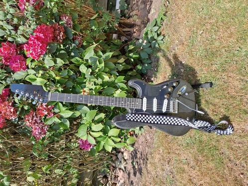 Harley Benton ST20 DIY kit gitaar, Muziek en Instrumenten, Snaarinstrumenten | Gitaren | Elektrisch, Zo goed als nieuw, Overige merken