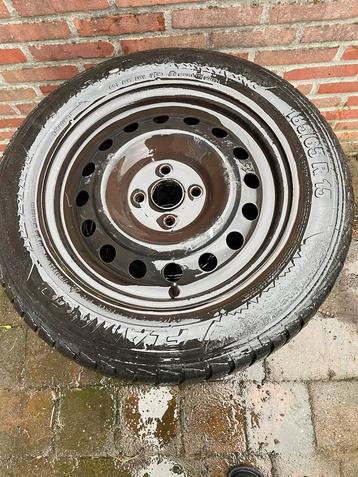 Setje stalen velgen 185- 65-15 beschikbaar voor biedingen