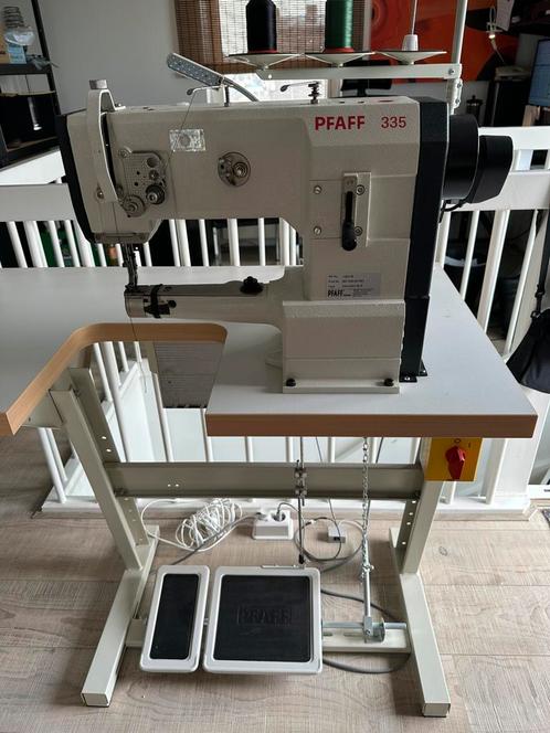 Pfaff 335 leer naaimachine, Hobby en Vrije tijd, Naaimachines en Toebehoren, Zo goed als nieuw, Pfaff, Ophalen of Verzenden