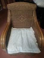rotan stoel, Huis en Inrichting, Fauteuils, Ophalen of Verzenden, Zo goed als nieuw, 75 tot 100 cm, 50 tot 75 cm