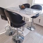 Hoge bartafel hooggland met 4 barkrukken, Huis en Inrichting, Tafels | Eettafels, Ophalen, 100 tot 150 cm, 50 tot 100 cm, Modern
