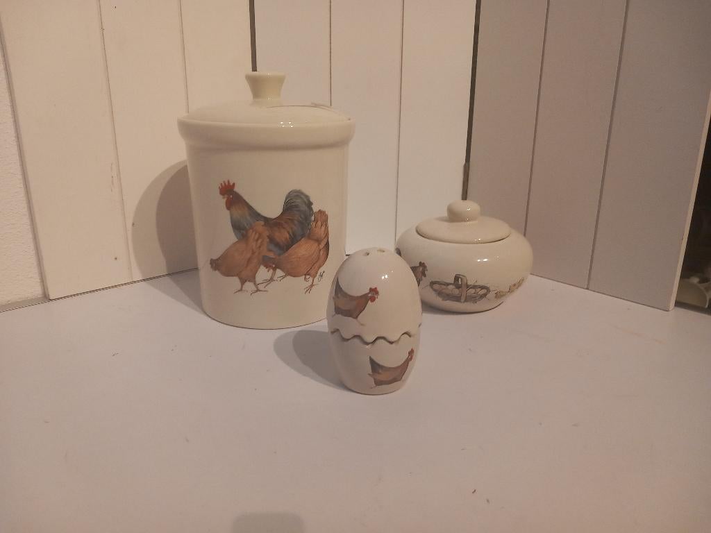 Jet servies Chicken Festival., Keramiek, Overige typen, Ophalen of Verzenden, Zo goed als nieuw