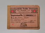 NSDAP persoonsbewijs - zegels ww2 Duitsland pas, Ophalen of Verzenden, Overige soorten, Duitsland, Boek of Tijdschrift