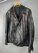 Laklederen jack, Ophalen, Gedragen, Zwart