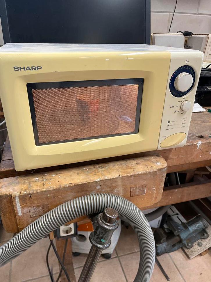 Oude Magnetron - Simpel & Betrouwbaar, Witgoed en Apparatuur, Magnetrons, Gebruikt, Vrijstaand, Magnetron, Minder dan 45 cm, Draaiplateau