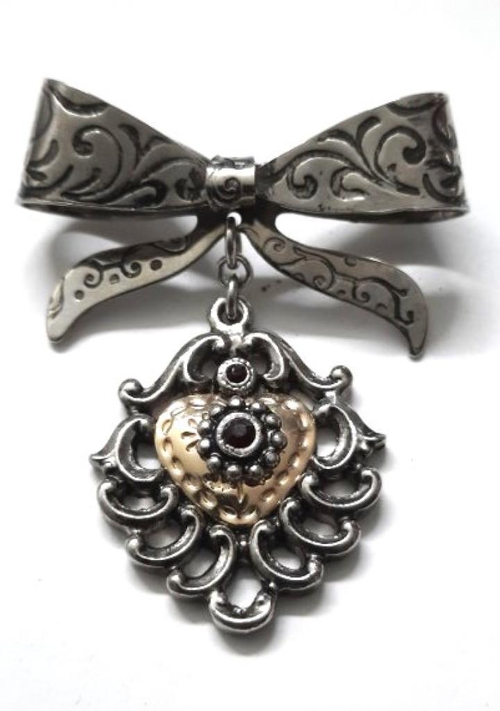 Zilverkleurige broche, strik met vergulde hanger (6578-2018), Sieraden, Tassen en Uiterlijk, Broches, Zo goed als nieuw, Overige materialen